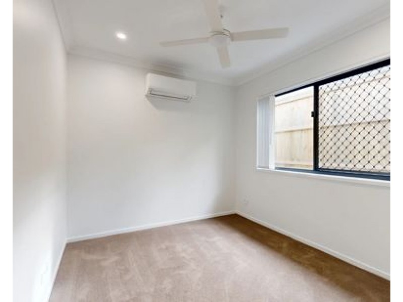 3B Blackstone Crescent, Ripley QLD 4306