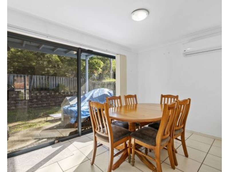17/2 Studio Drive, Pacific Pines QLD 4211