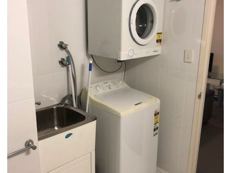 1409 / 3 Main Street, Varsity Lakes QLD 4227