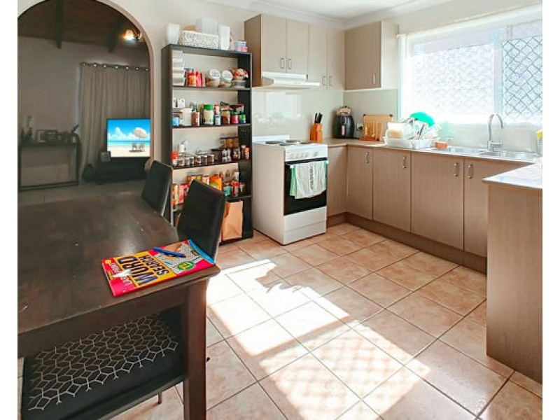 31/18 Defiance Road, Logan Central QLD 4114