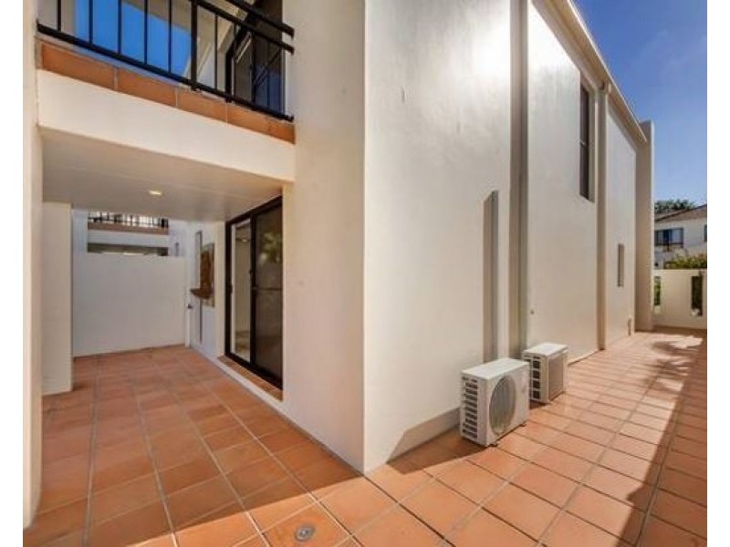 Unit 304 22-34 Glenside Drive, Robina QLD 4226