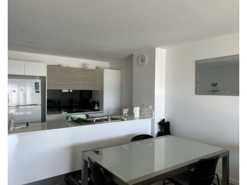2004/1-7 Waterford Court Bunda 1-7 Waterford Court, Bundall QLD 4217