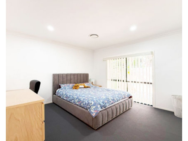 34 Martingale Circuit, Clear Island Waters QLD 4226
