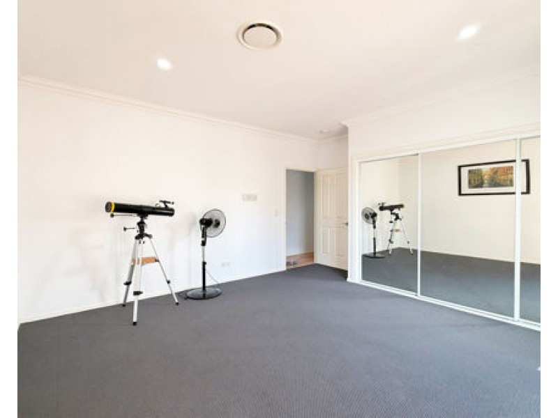 34 Martingale Circuit, Clear Island Waters QLD 4226