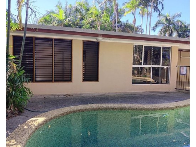 15 Cantal Close, Smithfield QLD 4878