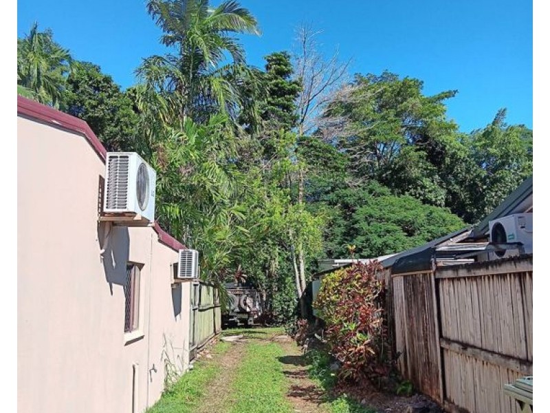 15 Cantal Close, Smithfield QLD 4878