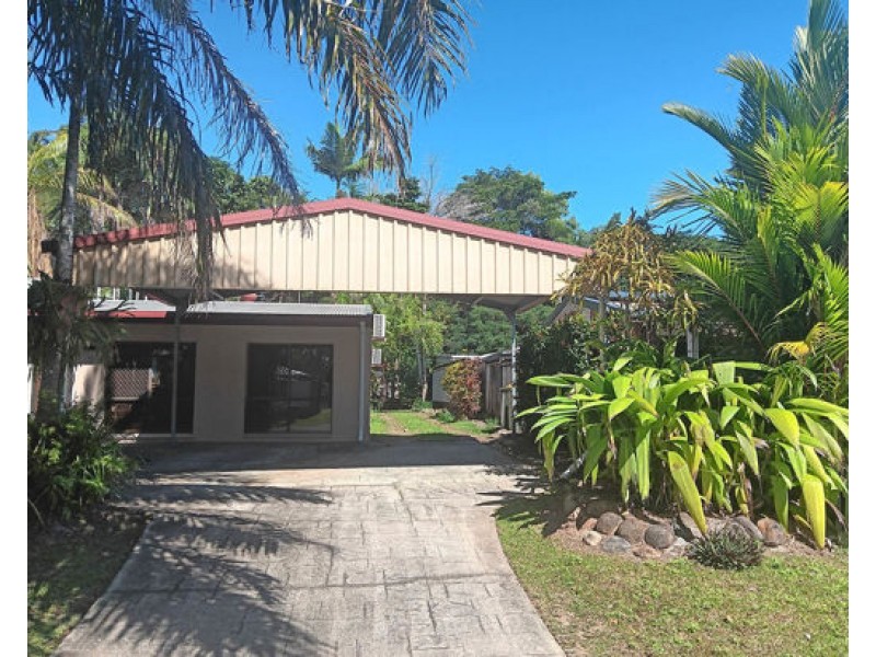 15 Cantal Close, Smithfield QLD 4878