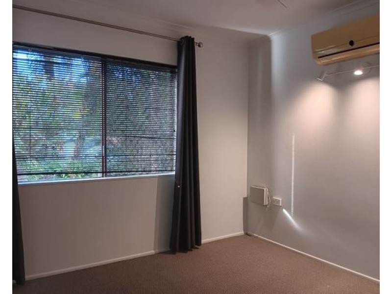 15 Cantal Close, Smithfield QLD 4878