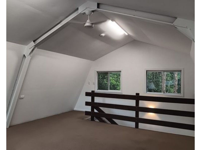 15 Cantal Close, Smithfield QLD 4878