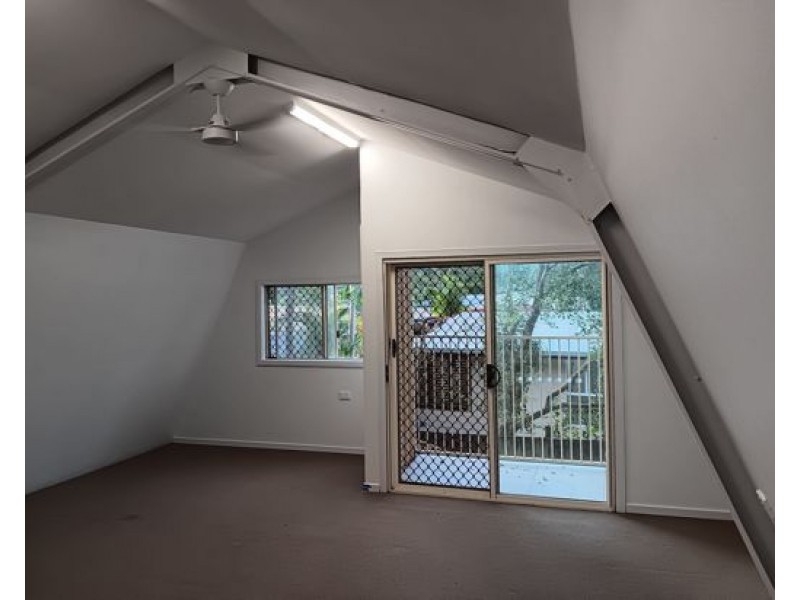 15 Cantal Close, Smithfield QLD 4878