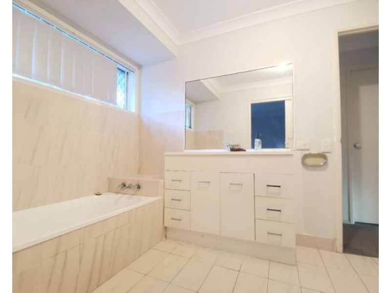 3/35 Killarney Ave, Robina QLD 4226