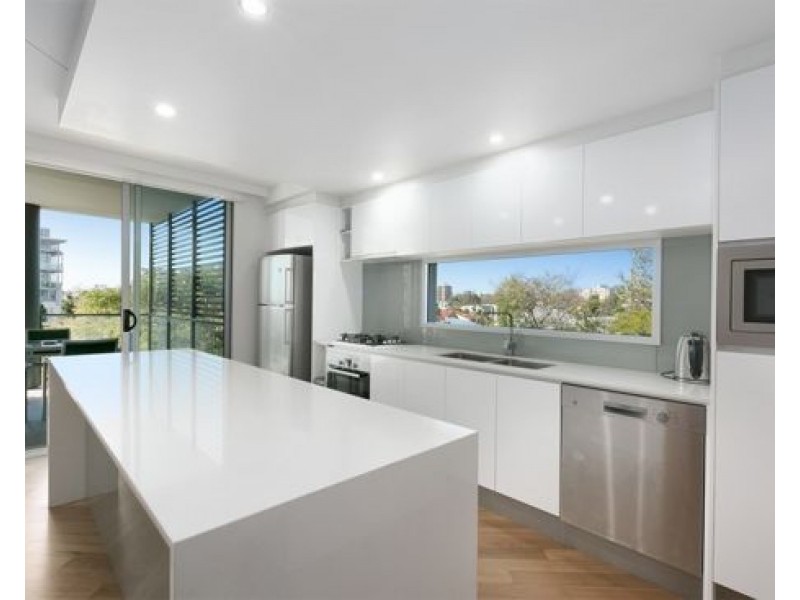 61/68 Benson St, Toowong QLD 4066