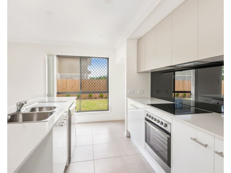 2 /21 Springfield Parkway,, Springfield QLD 4300