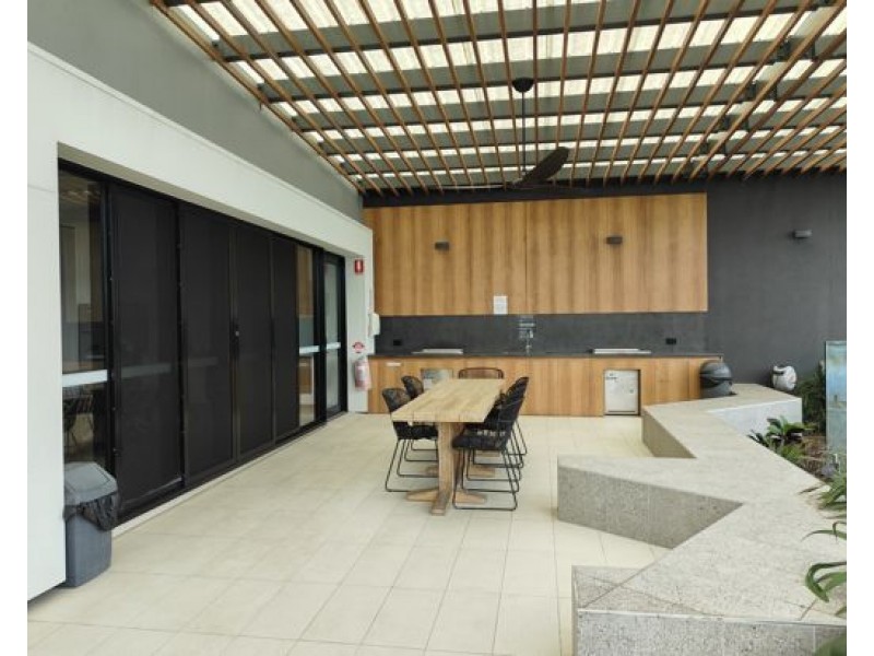 14 REGENT LANE, Hope Island QLD 4212