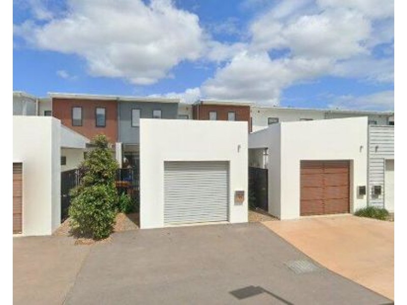 14 REGENT LANE, Hope Island QLD 4212