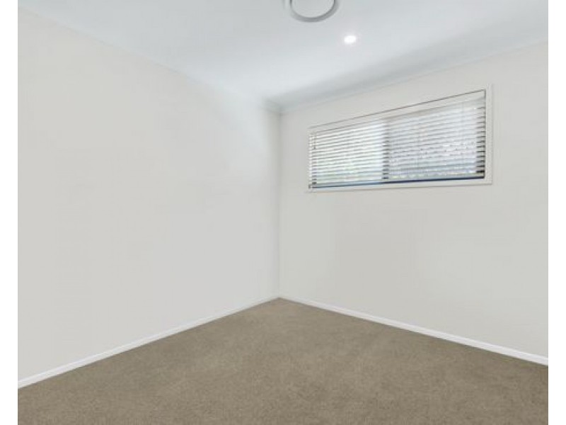 8/24 Querrin Street, Yeronga QLD 4104