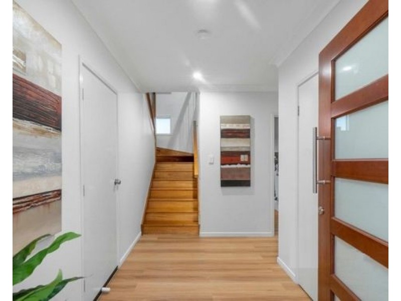 17 henderson st, Eight Mile Plains QLD 4113