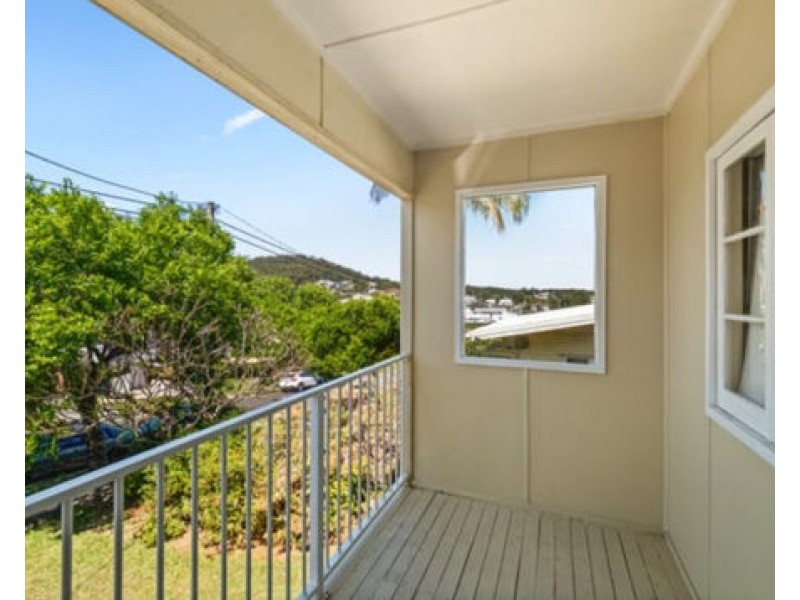 54 Gordon Pde, Mount Gravatt East QLD 4122