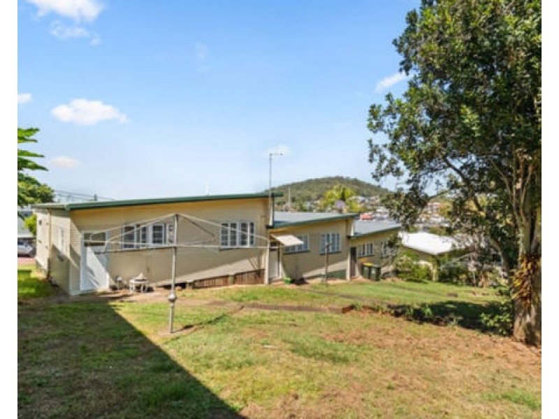54 Gordon Pde, Mount Gravatt East QLD 4122