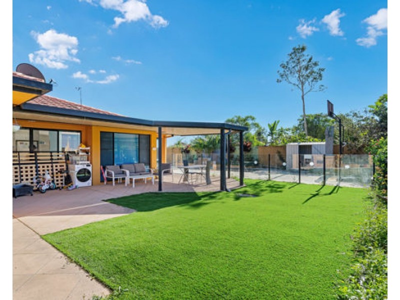 31 Nottinghill Gate Drive, Arundel QLD 4214