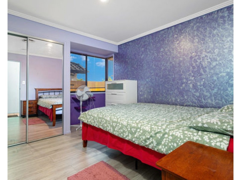 31 Nottinghill Gate Drive, Arundel QLD 4214