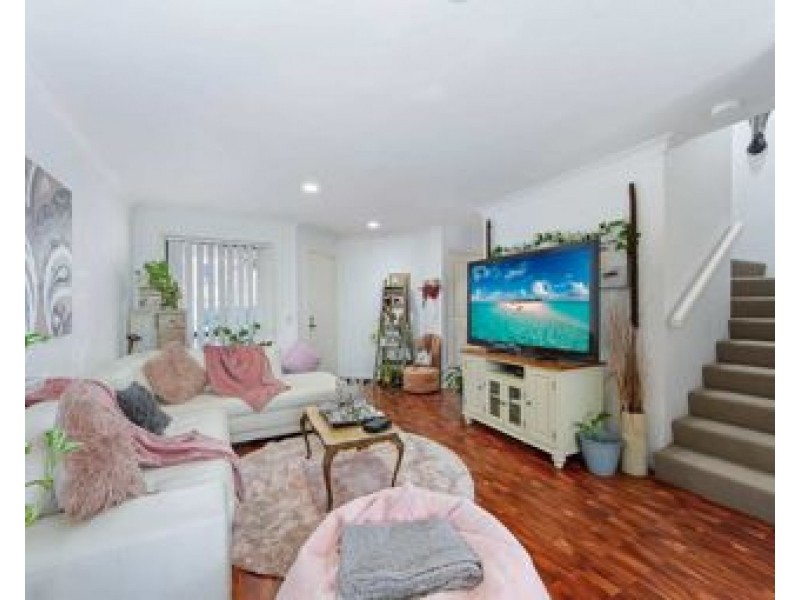 127/8 Ghilgai Road, Merrimac QLD 4226