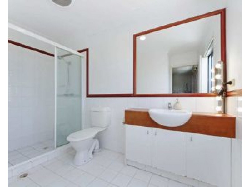 127/8 Ghilgai Road, Merrimac QLD 4226