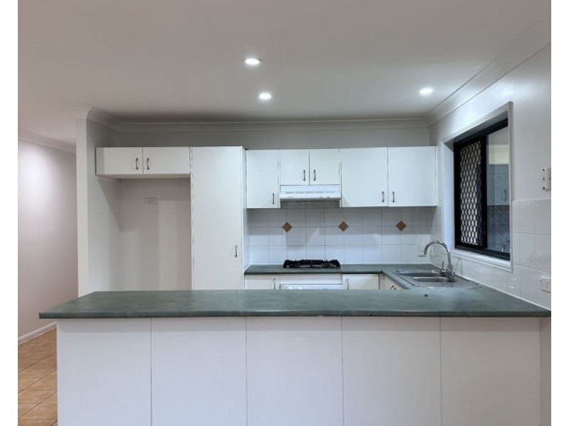 54 Leyburn Cres, Forest Lake QLD 4078