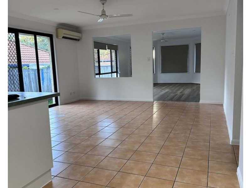 54 Leyburn Cres, Forest Lake QLD 4078