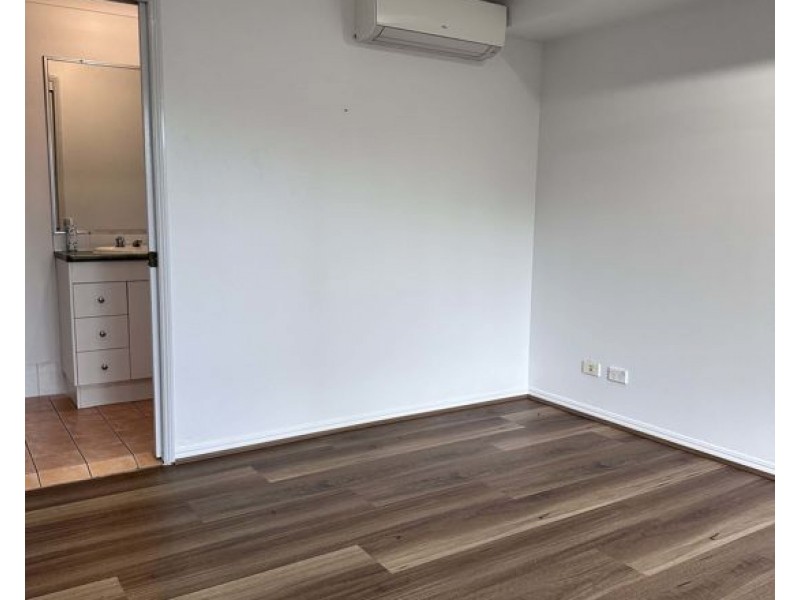 54 Leyburn Cres, Forest Lake QLD 4078