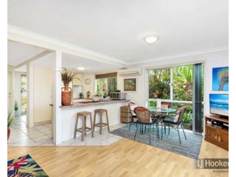11/127-143 Greenacre Drive, Parkwood QLD 4214