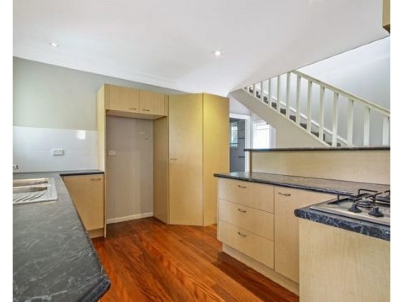 88 Nicholson St, Greenslopes QLD 4120