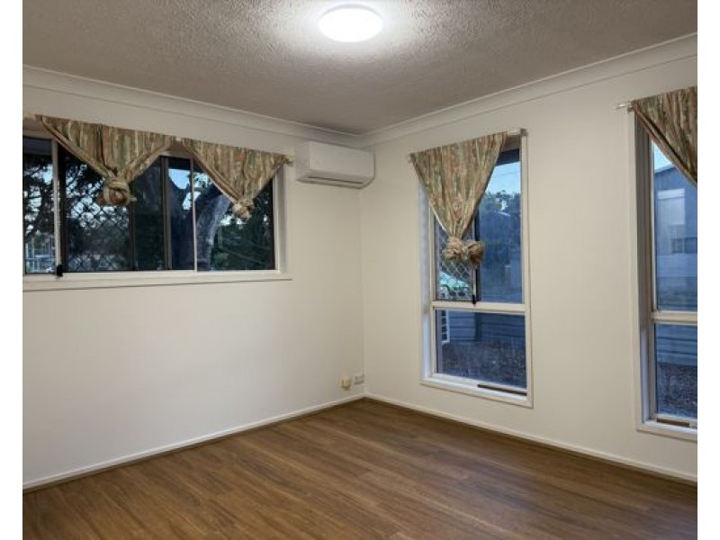 139 Falconer Street, Southport QLD 4215