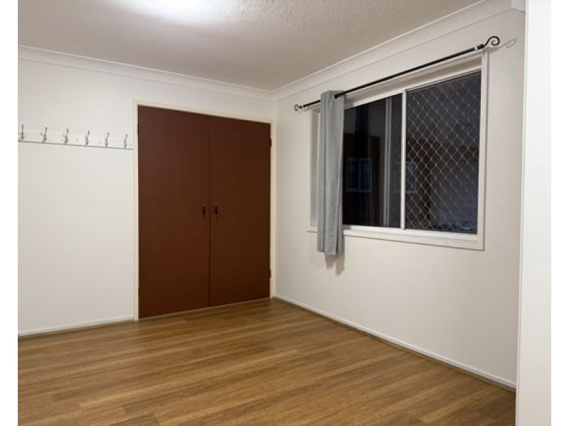 139 Falconer Street, Southport QLD 4215