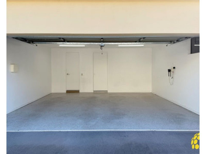 18/37 Sickle Avenue, Hope Island QLD 4212