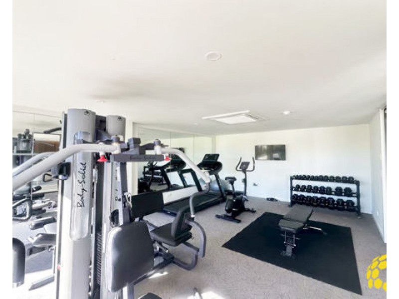 18/37 Sickle Avenue, Hope Island QLD 4212