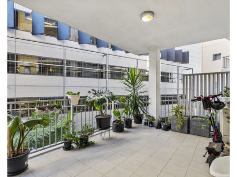 204/23 Robinson Place, Kelvin Grove QLD 4059