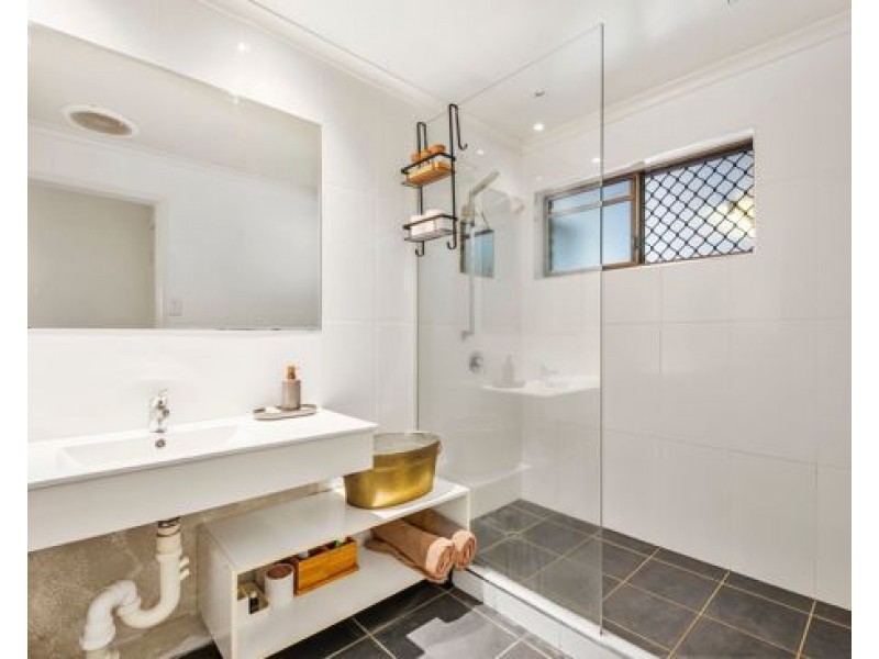 16 Katandra Cl, Trinity Beach QLD 4879