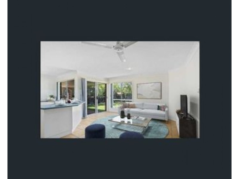 20 Feathertop Crescent, Pacific Pines QLD 4211