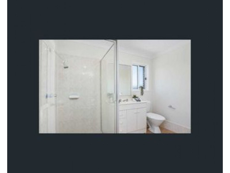 20 Feathertop Crescent, Pacific Pines QLD 4211