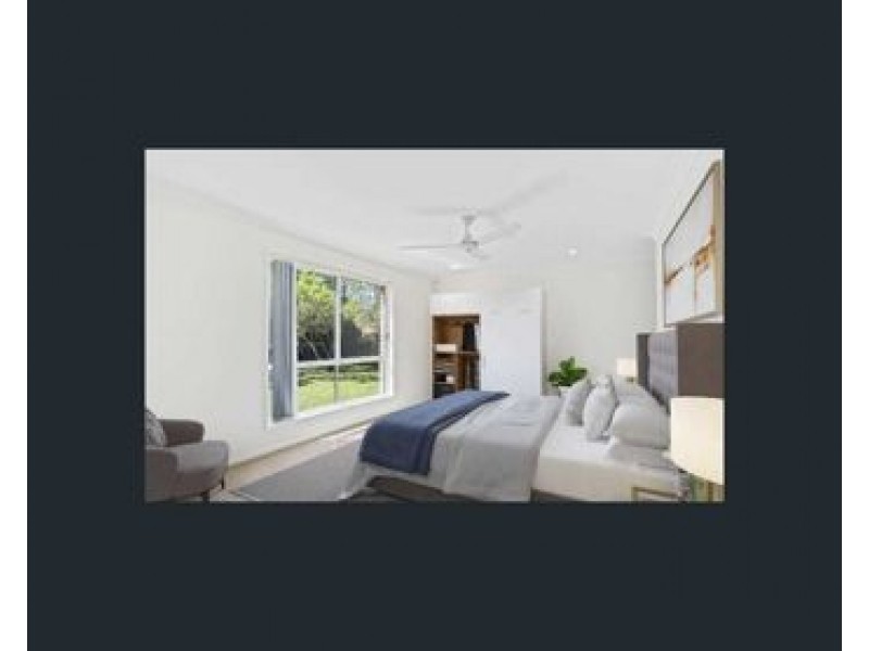 20 Feathertop Crescent, Pacific Pines QLD 4211