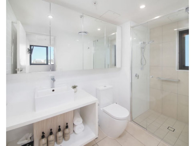 404 35 Hercules Street, Hamilton QLD 4007