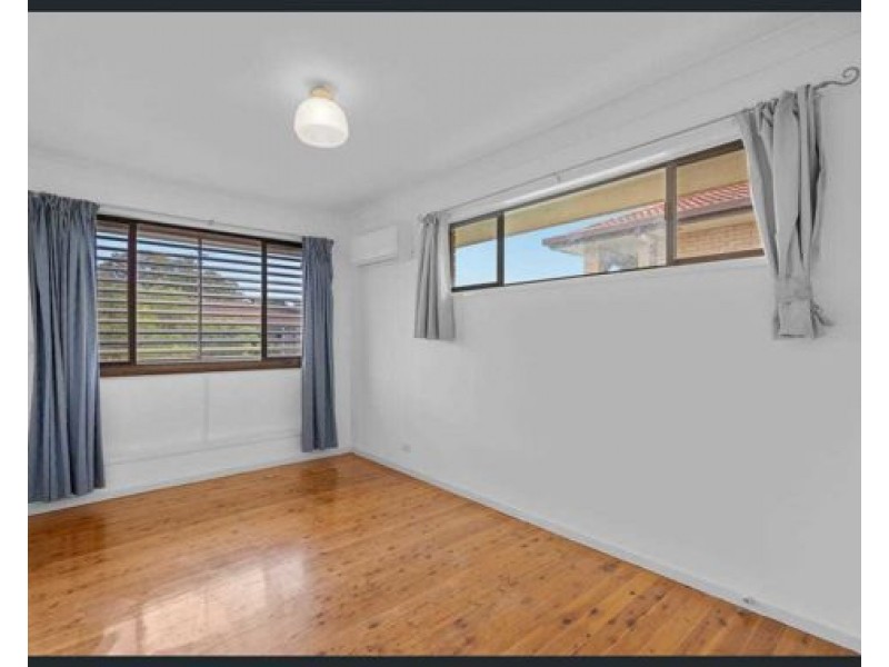 3 Carnoustie St, Macgregor QLD 4109