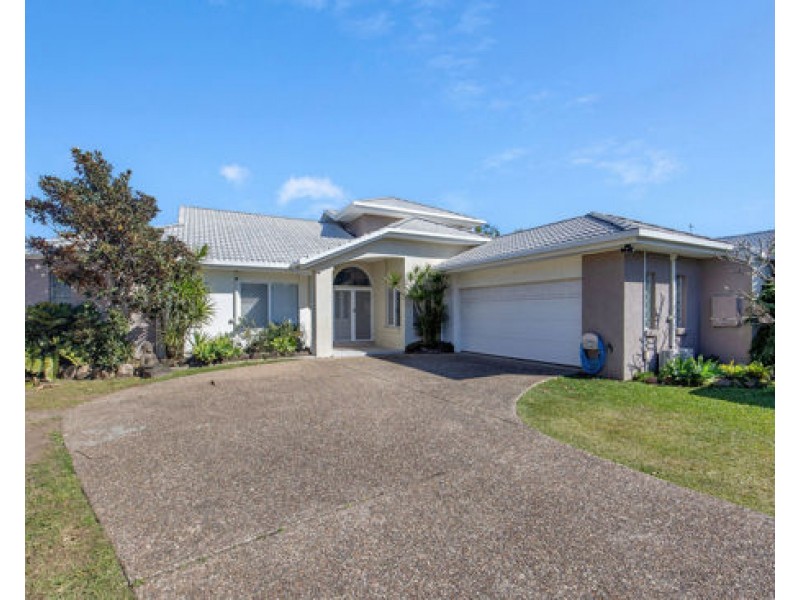 42 Blair Athol Crescent, Sorrento QLD 4217