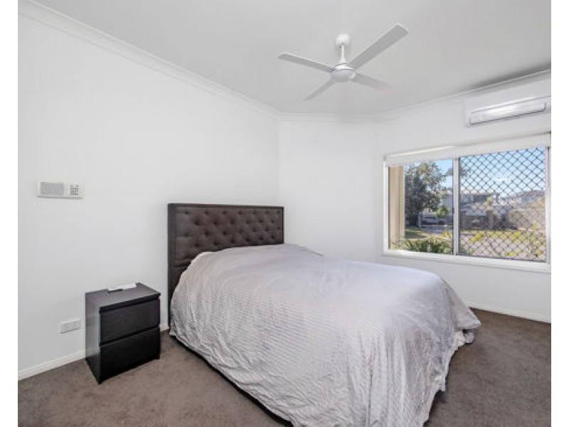 42 Blair Athol Crescent, Sorrento QLD 4217