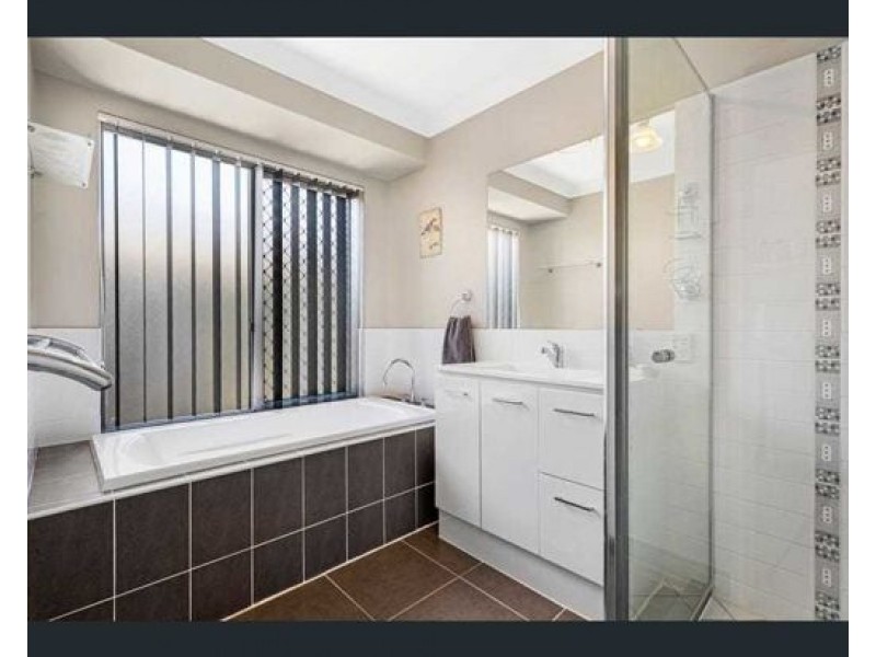 3 Glenveagh Place, Kallangur QLD 4503