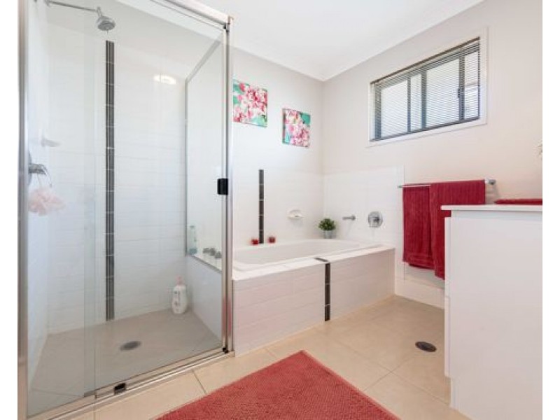 125 Cowie Road, Carseldine QLD 4034