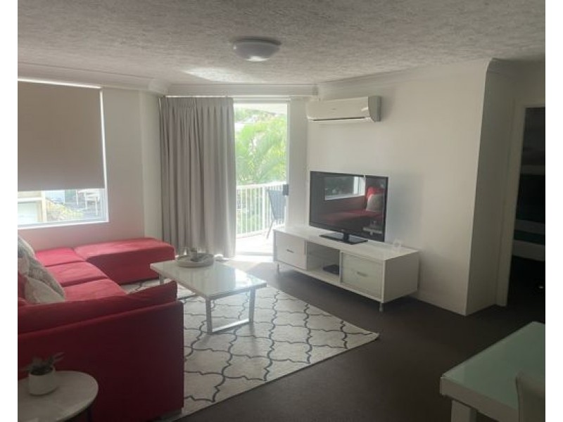 303/8 Philip Avenue, Broadbeach QLD 4218