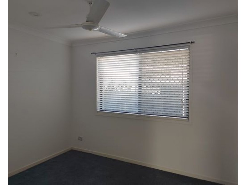 14 Blackwattle Circuit, Arundel QLD 4214