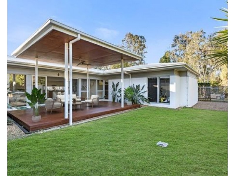 51 Watervale Parade, Wakerley QLD 4154